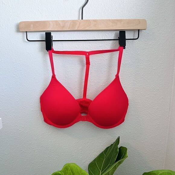 ✨3/$25✨ NWOT PINK Victorias Secret Bra - Picture 2 of 4
